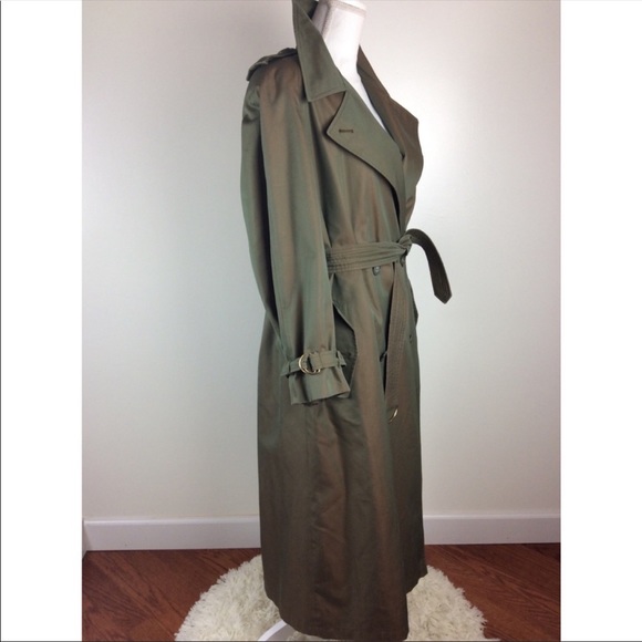 💝SOLD💝Vintage Christian Dior Trench Coat. - Picture 3 of 8